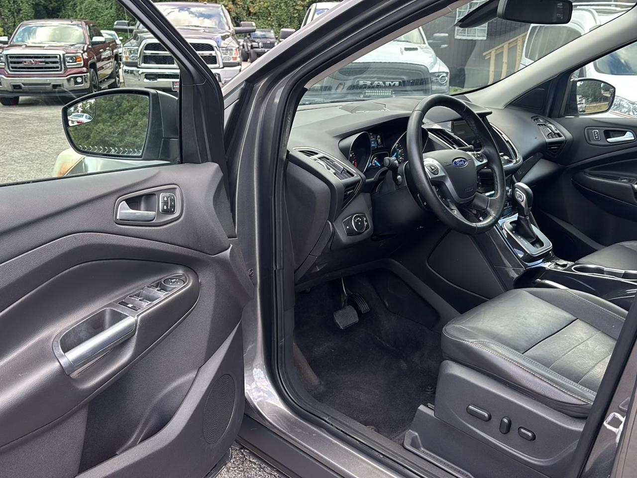 Ford Escape Titanium FWD 2014