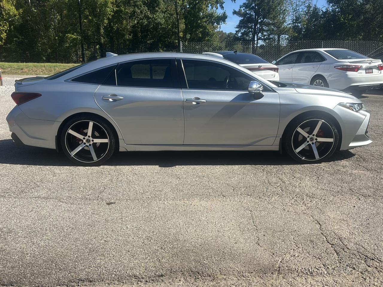 Toyota Avalon XLE 2019
