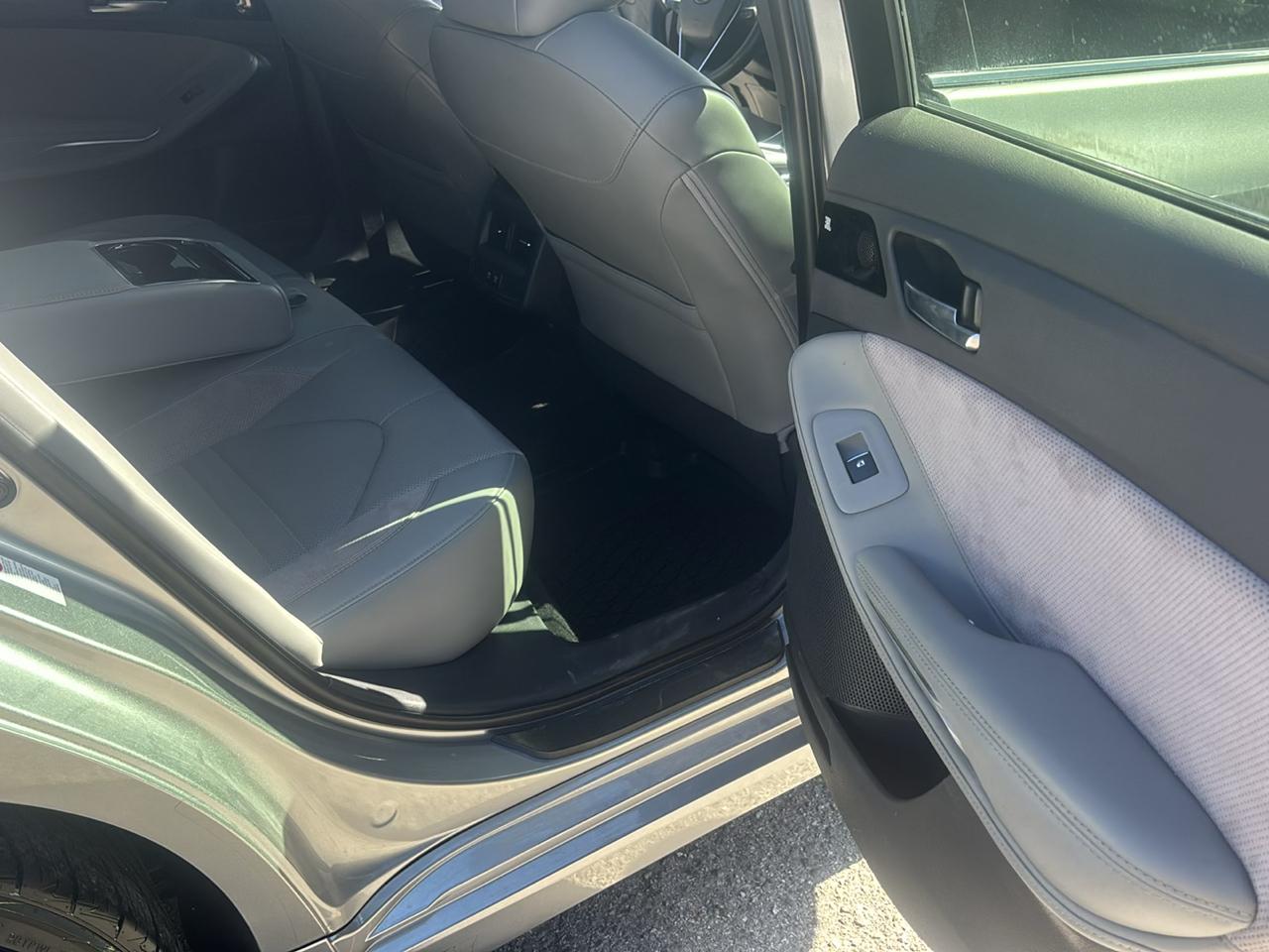 Toyota Avalon XLE 2019