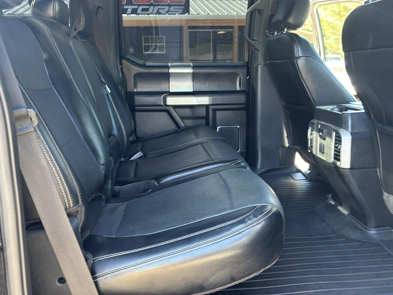 Ford F-150 XL SuperCrew 5.5-ft. Bed 4WD 2015