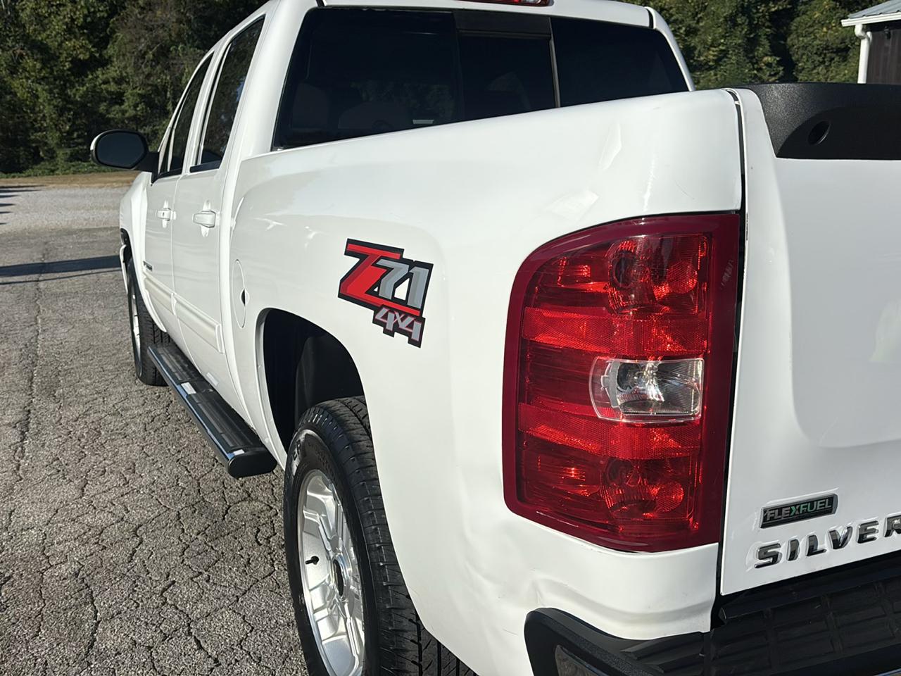Chevrolet Silverado 1500 LTZ Crew Cab 4WD 2012