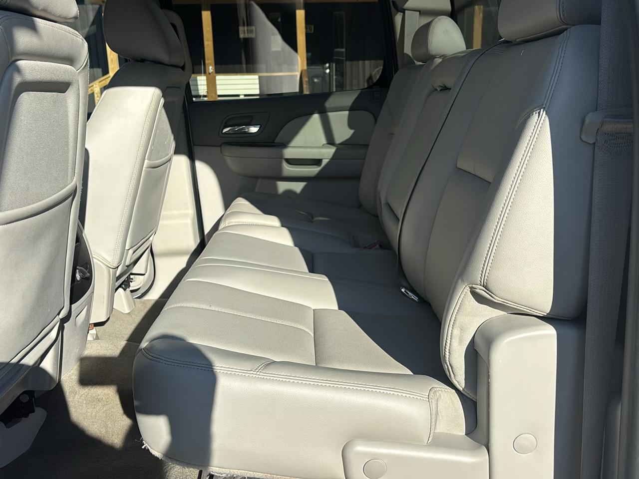 Chevrolet Silverado 1500 LTZ Crew Cab 4WD 2012