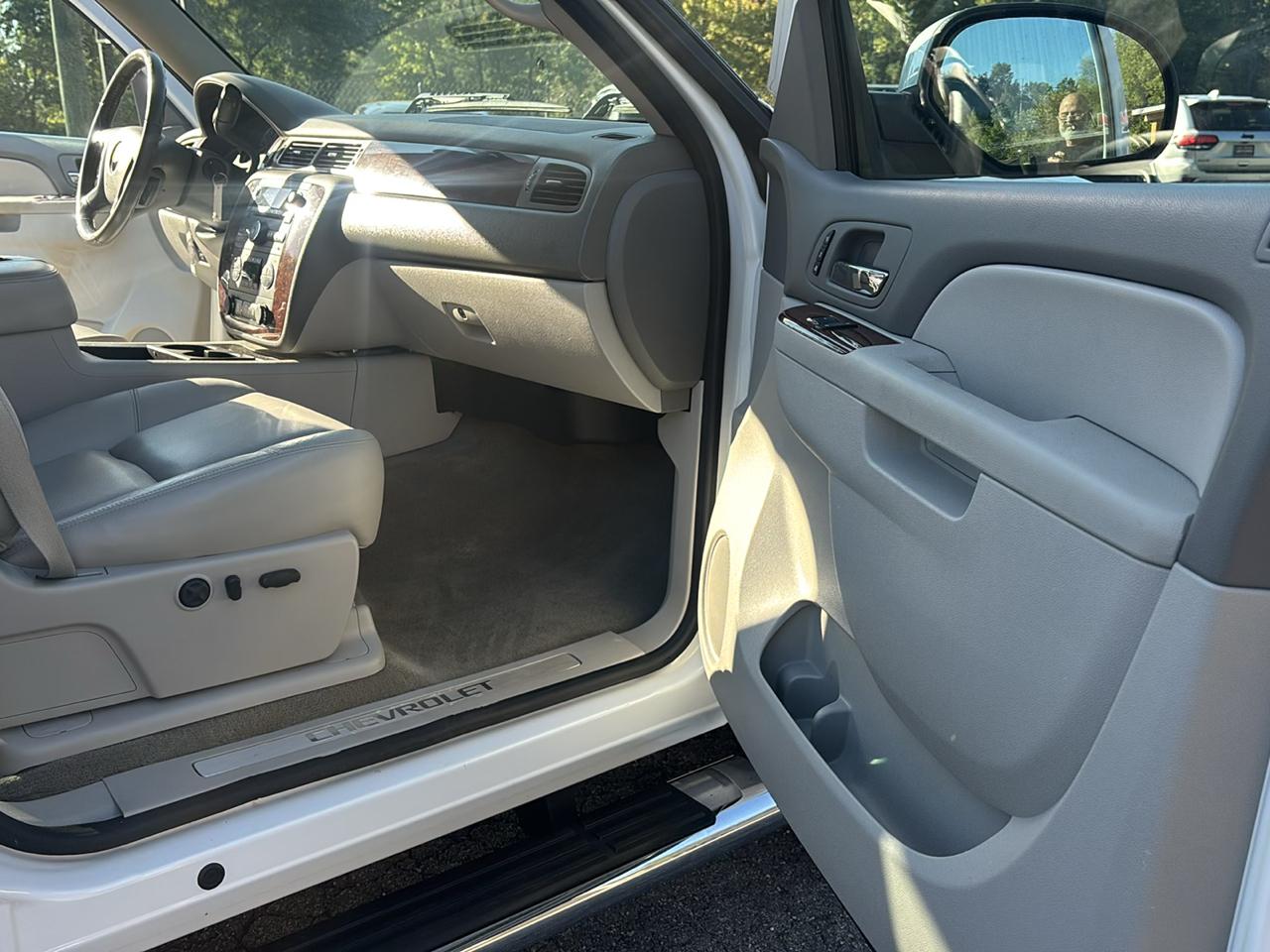 Chevrolet Silverado 1500 LTZ Crew Cab 4WD 2012