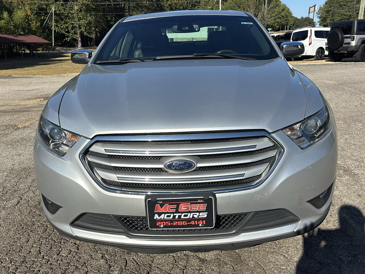 Ford Taurus Limited FWD 2017