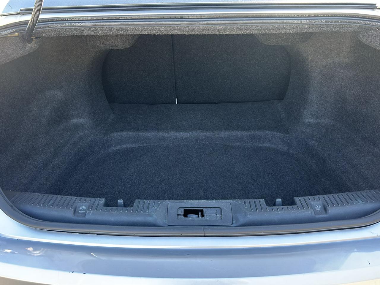 Ford Taurus Limited FWD 2017