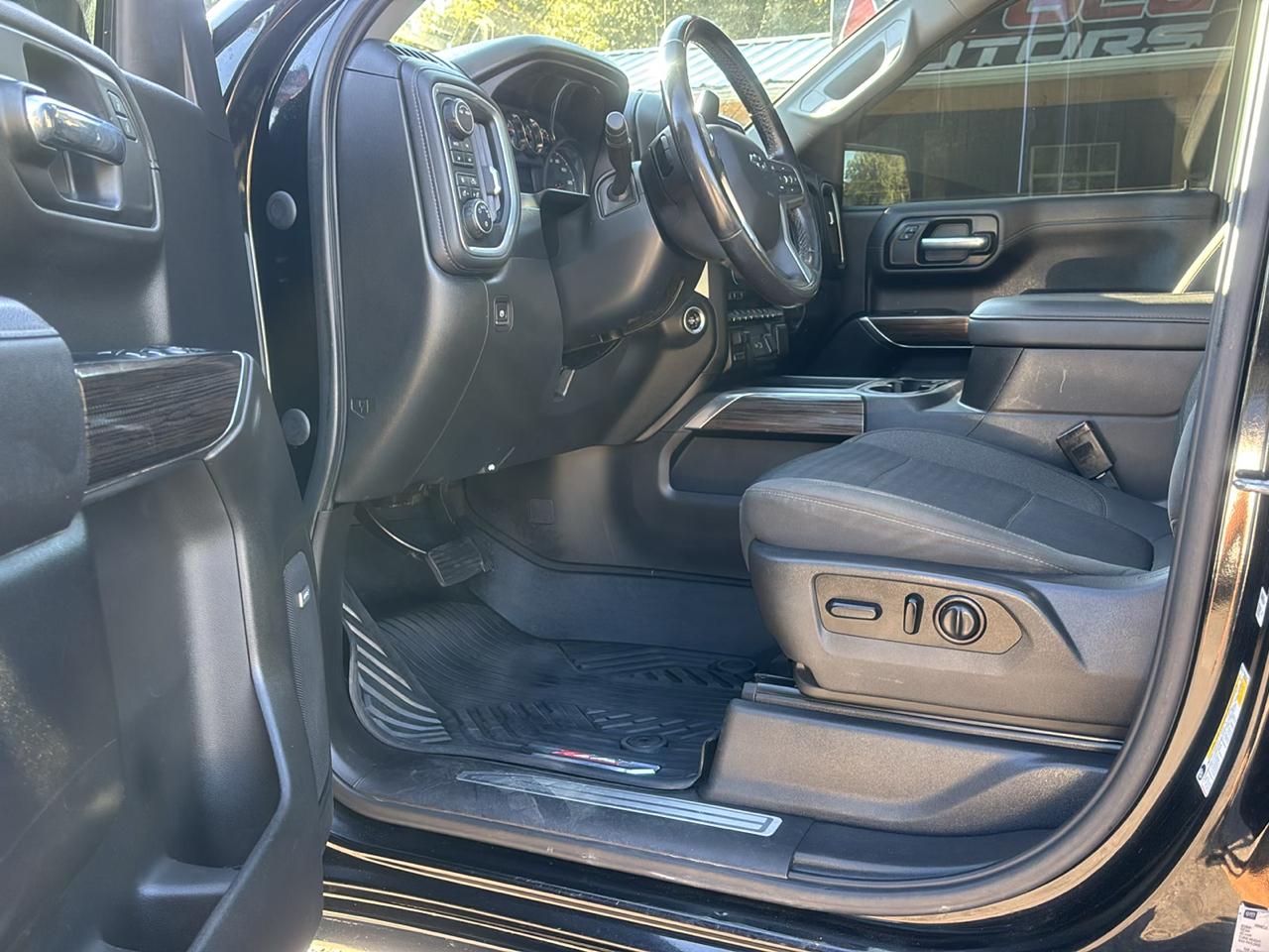 Chevrolet Silverado 1500 RST Crew Cab 4WD 2021