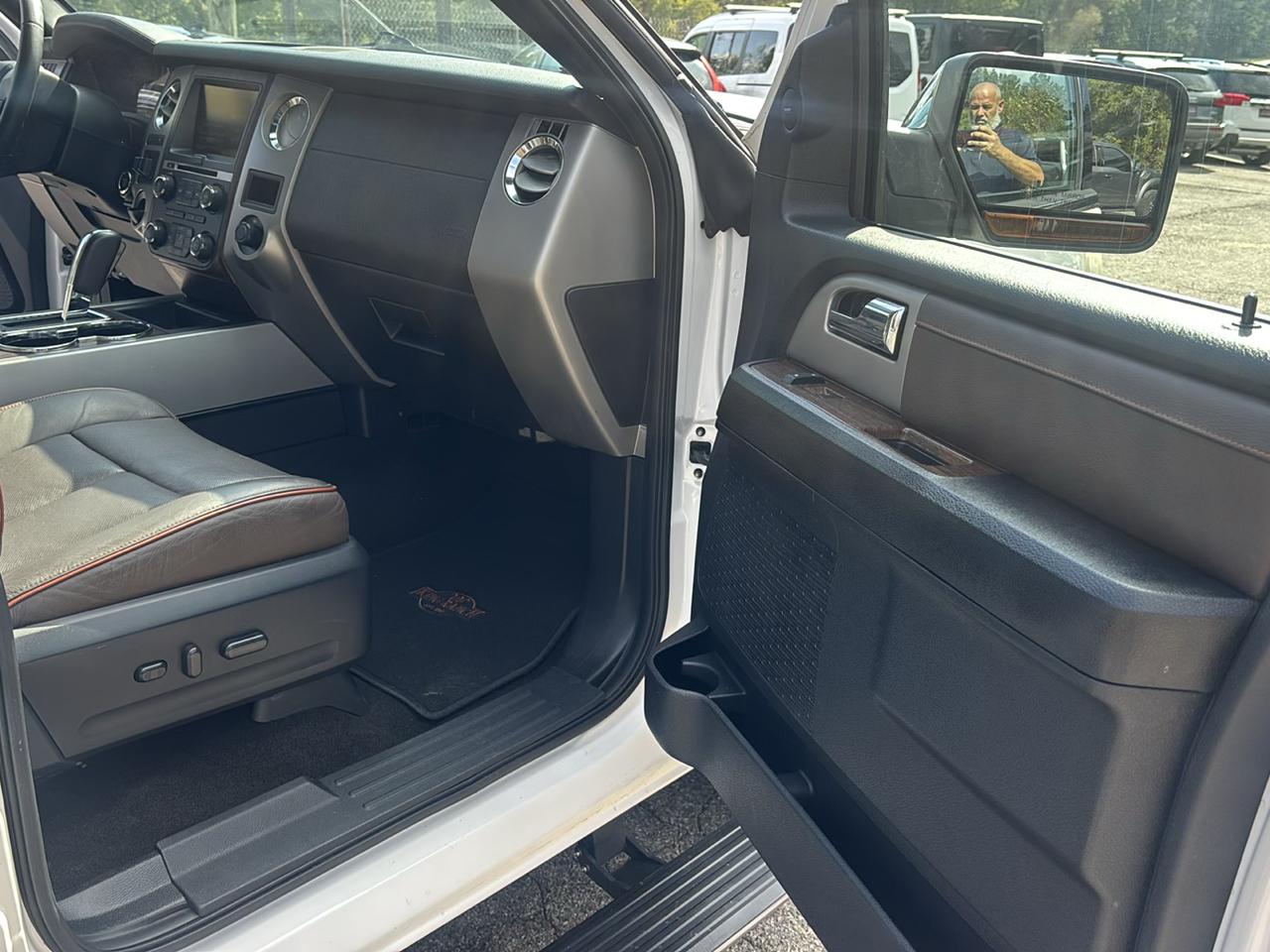 Ford Expedition EL XLT 2WD 2015