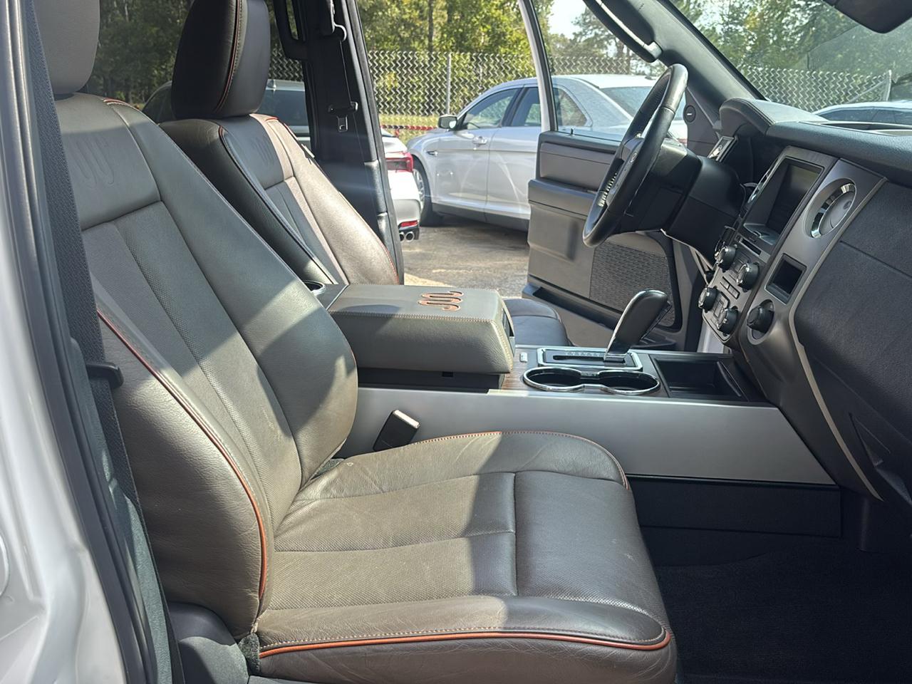 Ford Expedition EL XLT 2WD 2015