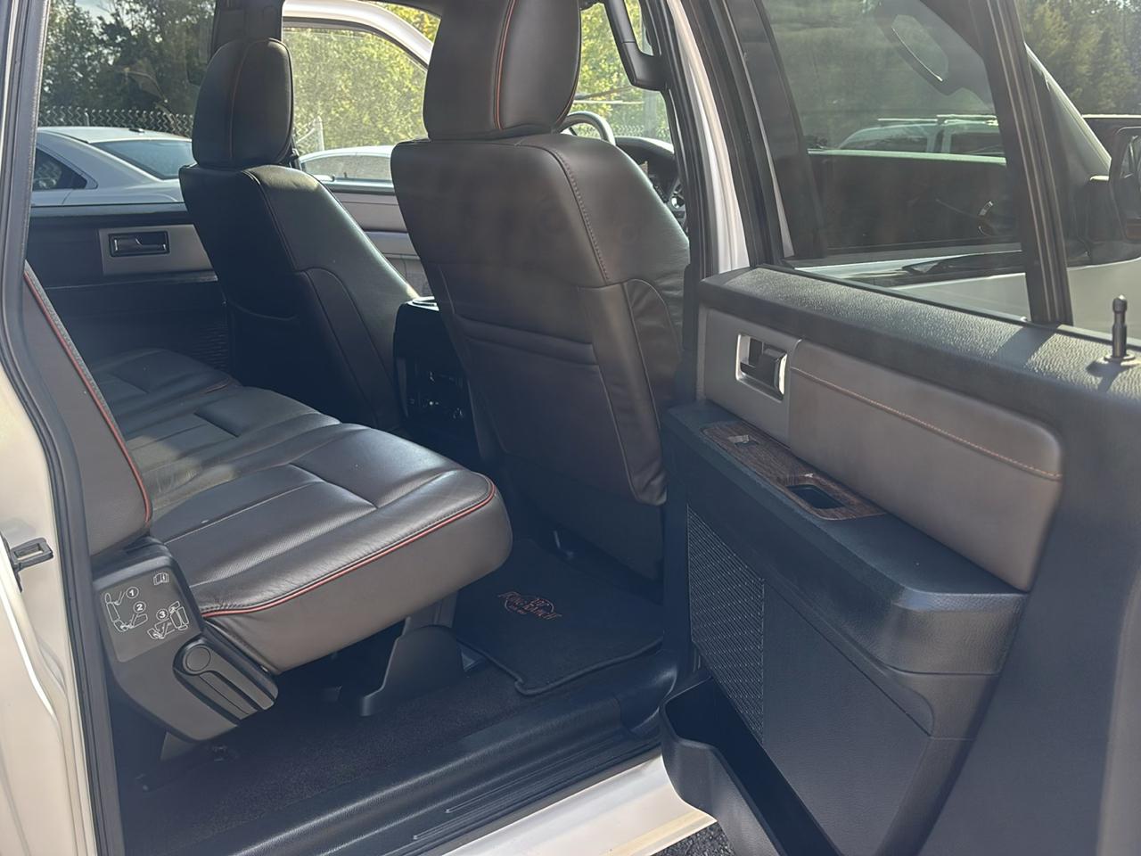 Ford Expedition EL XLT 2WD 2015
