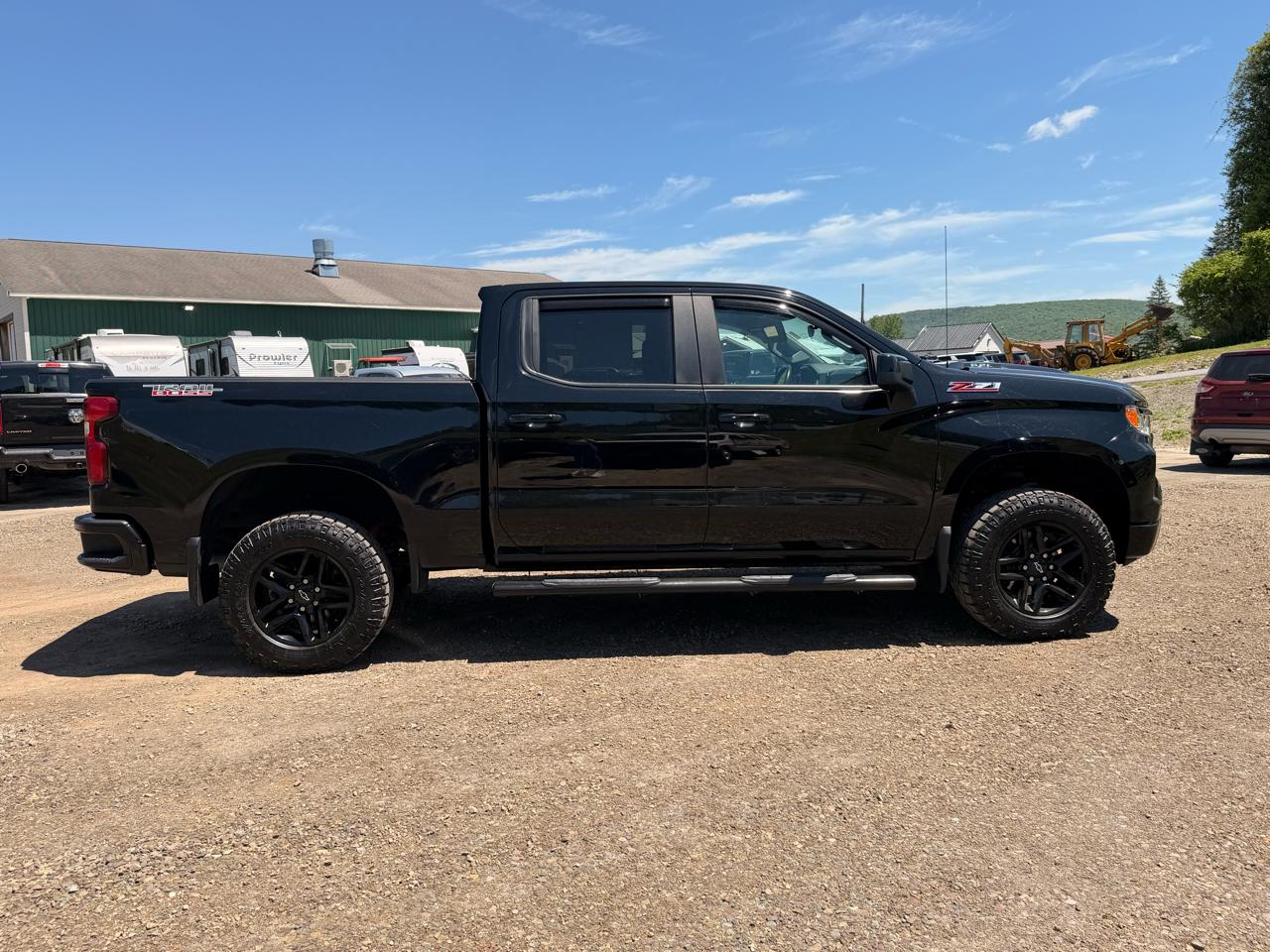 Chevrolet Silverado 1500 Trail Boss LT Crew Cab 4WD 2023