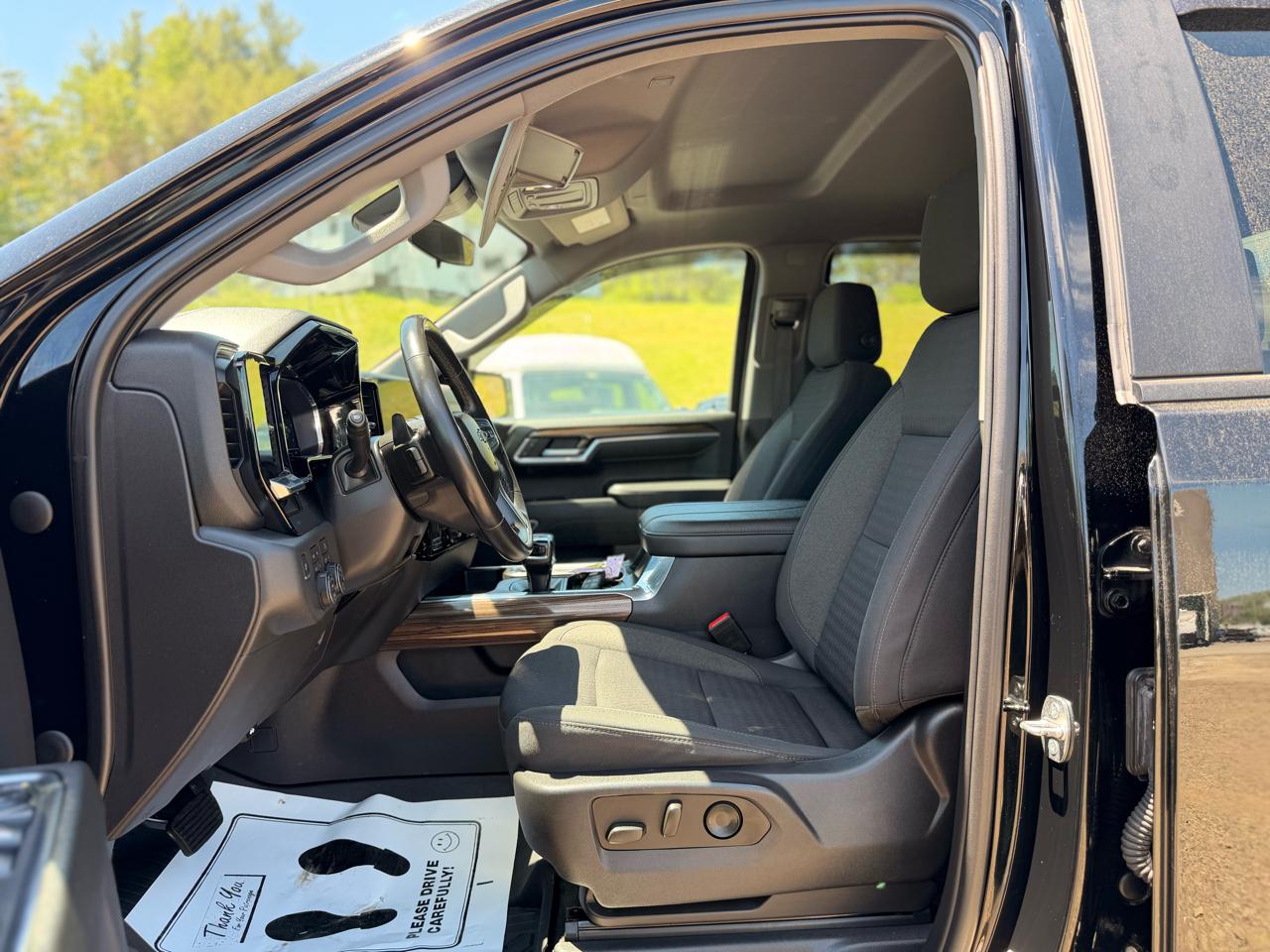 Chevrolet Silverado 1500 Trail Boss LT Crew Cab 4WD 2023