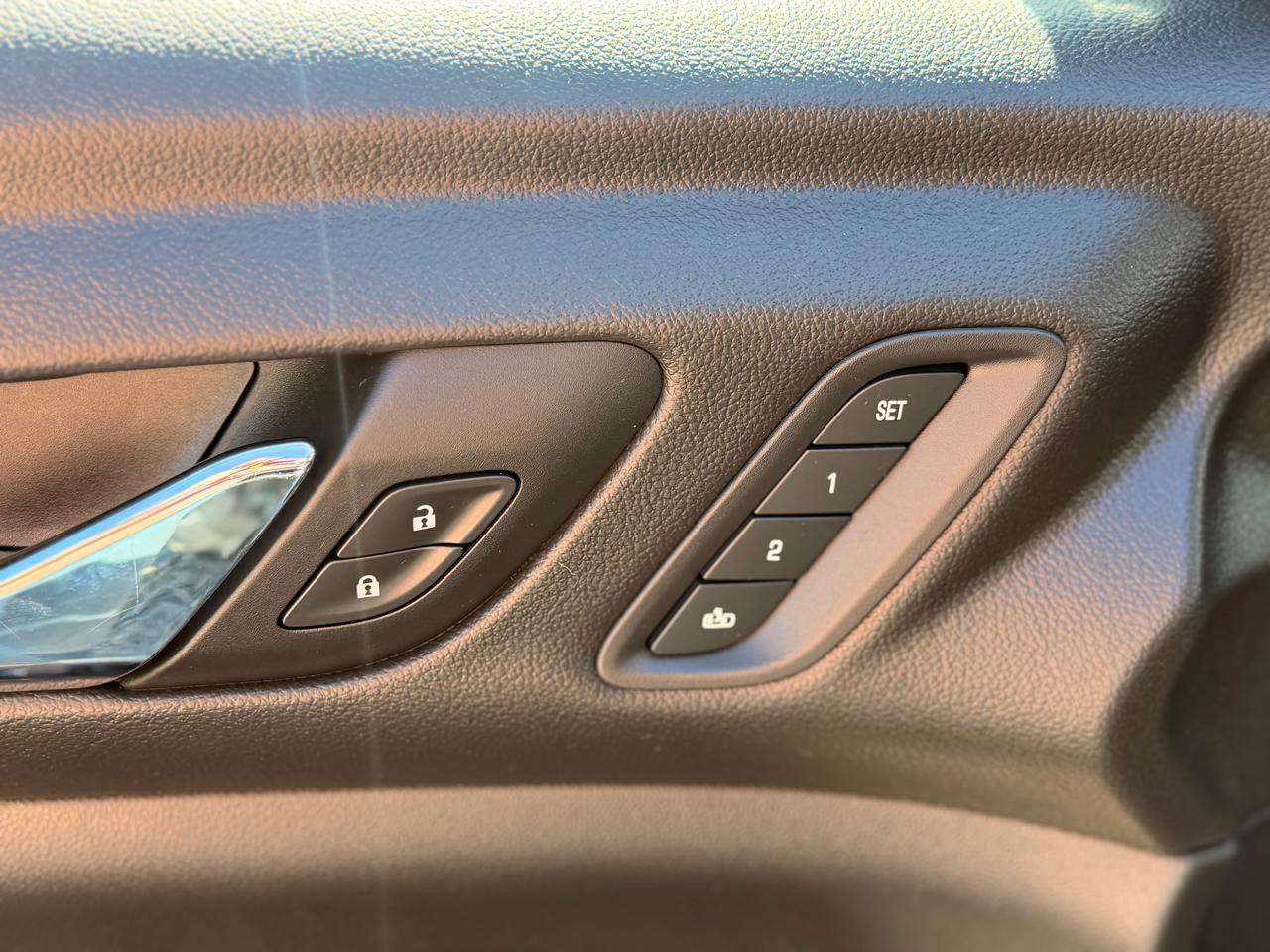 GMC Acadia Denali AWD 2022