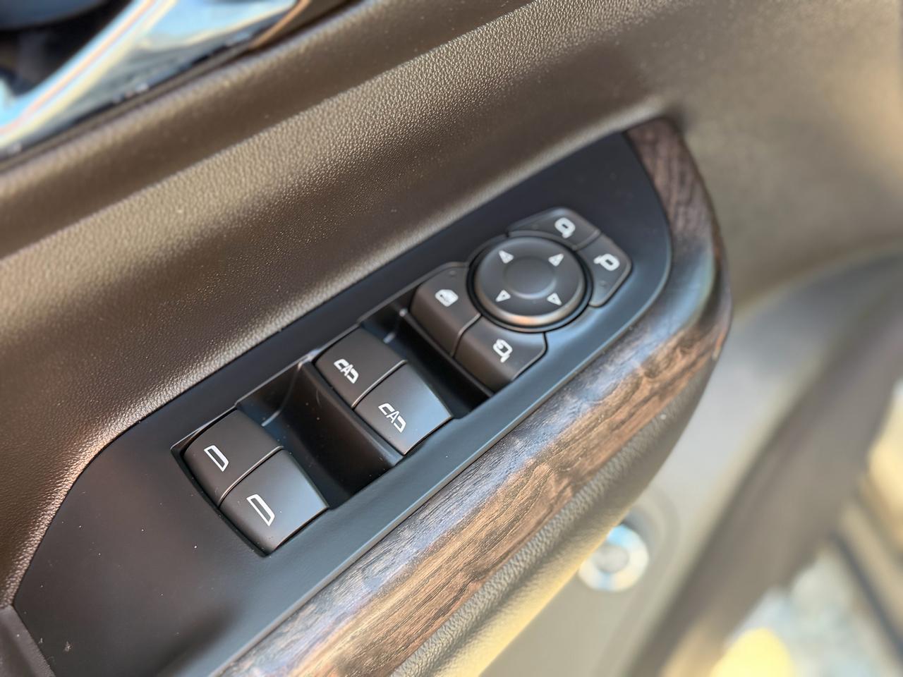 GMC Acadia Denali AWD 2022