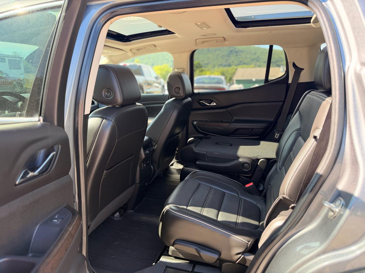 GMC Acadia Denali AWD 2022