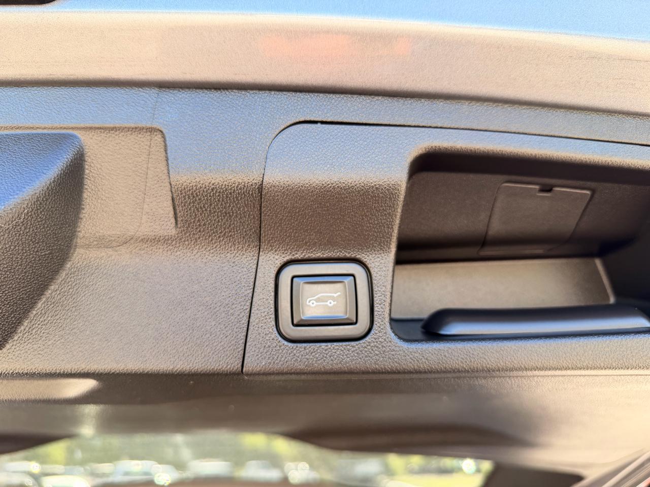 GMC Acadia Denali AWD 2022