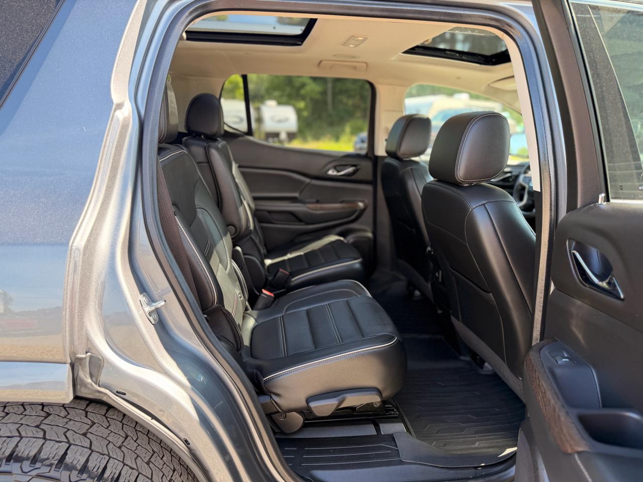 GMC Acadia Denali AWD 2022