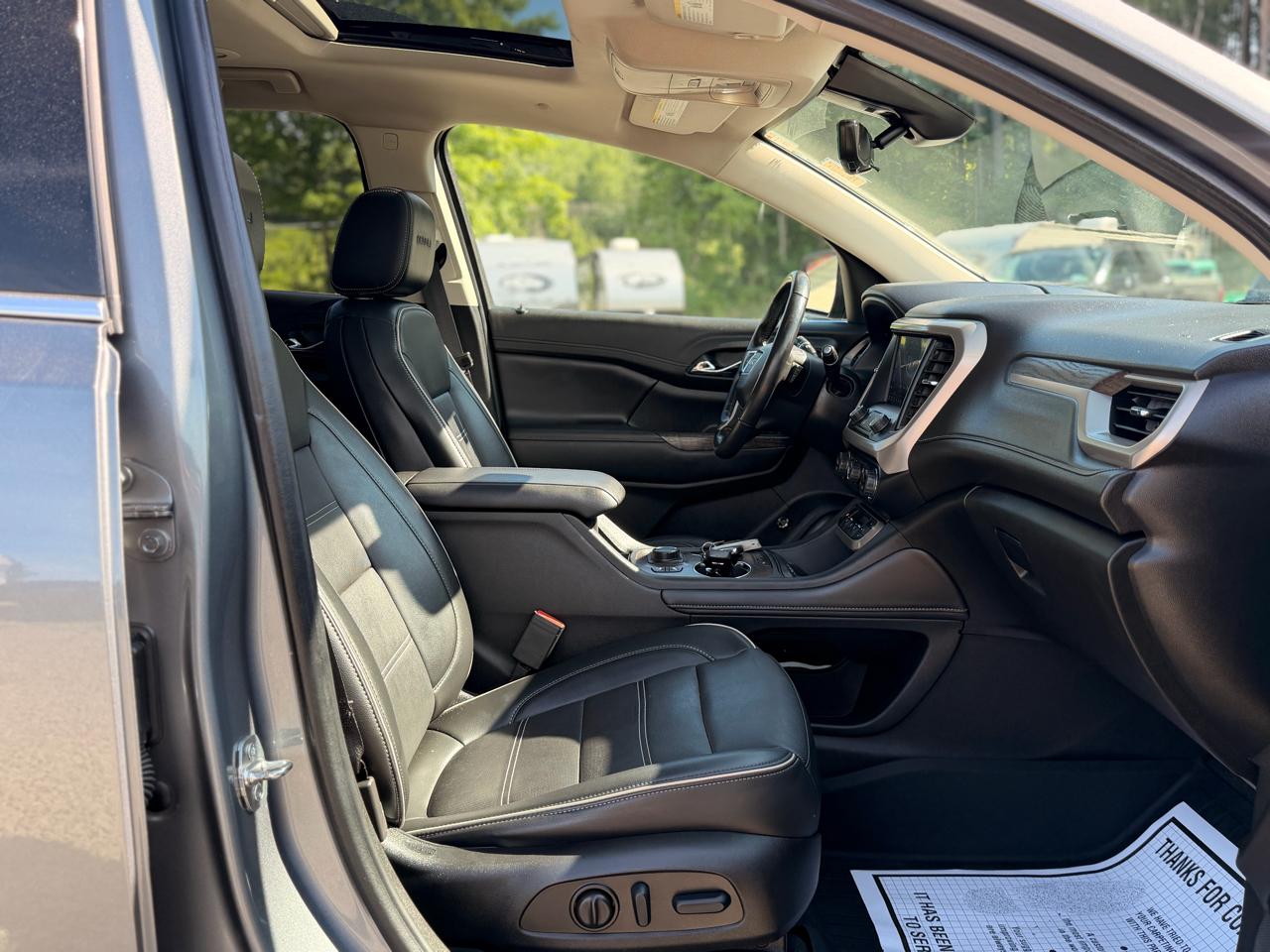 GMC Acadia Denali AWD 2022