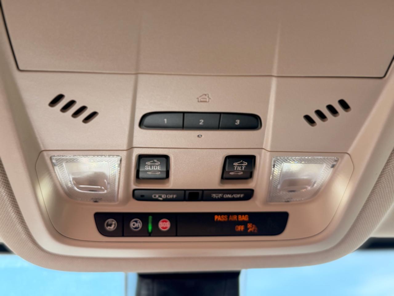 GMC Acadia Denali AWD 2022