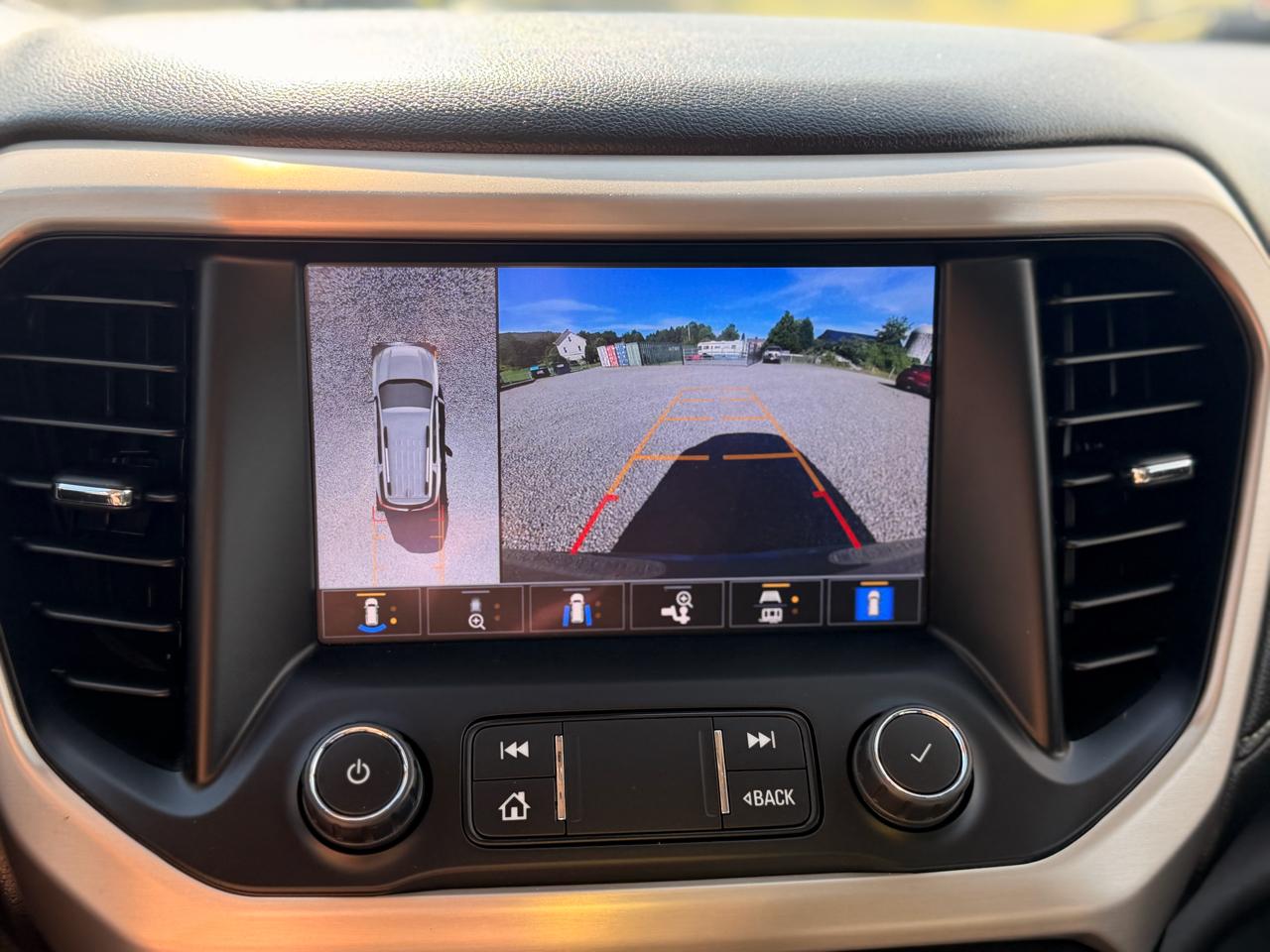 GMC Acadia Denali AWD 2022
