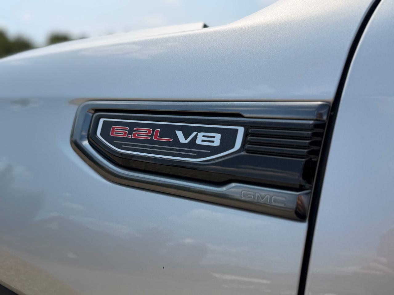 GMC Sierra 1500 AT4 Crew Cab 4WD 2022