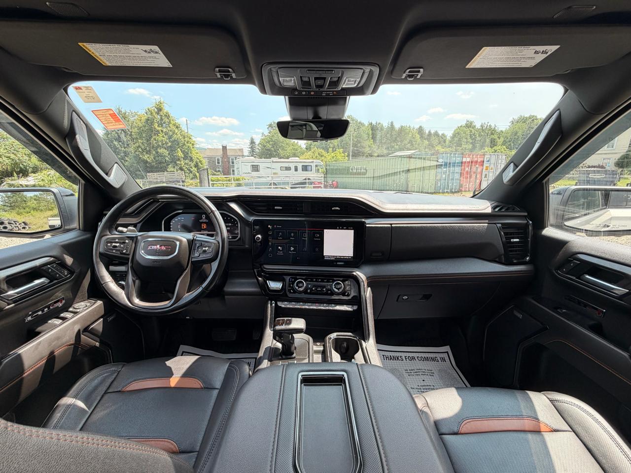 GMC Sierra 1500 AT4 Crew Cab 4WD 2022