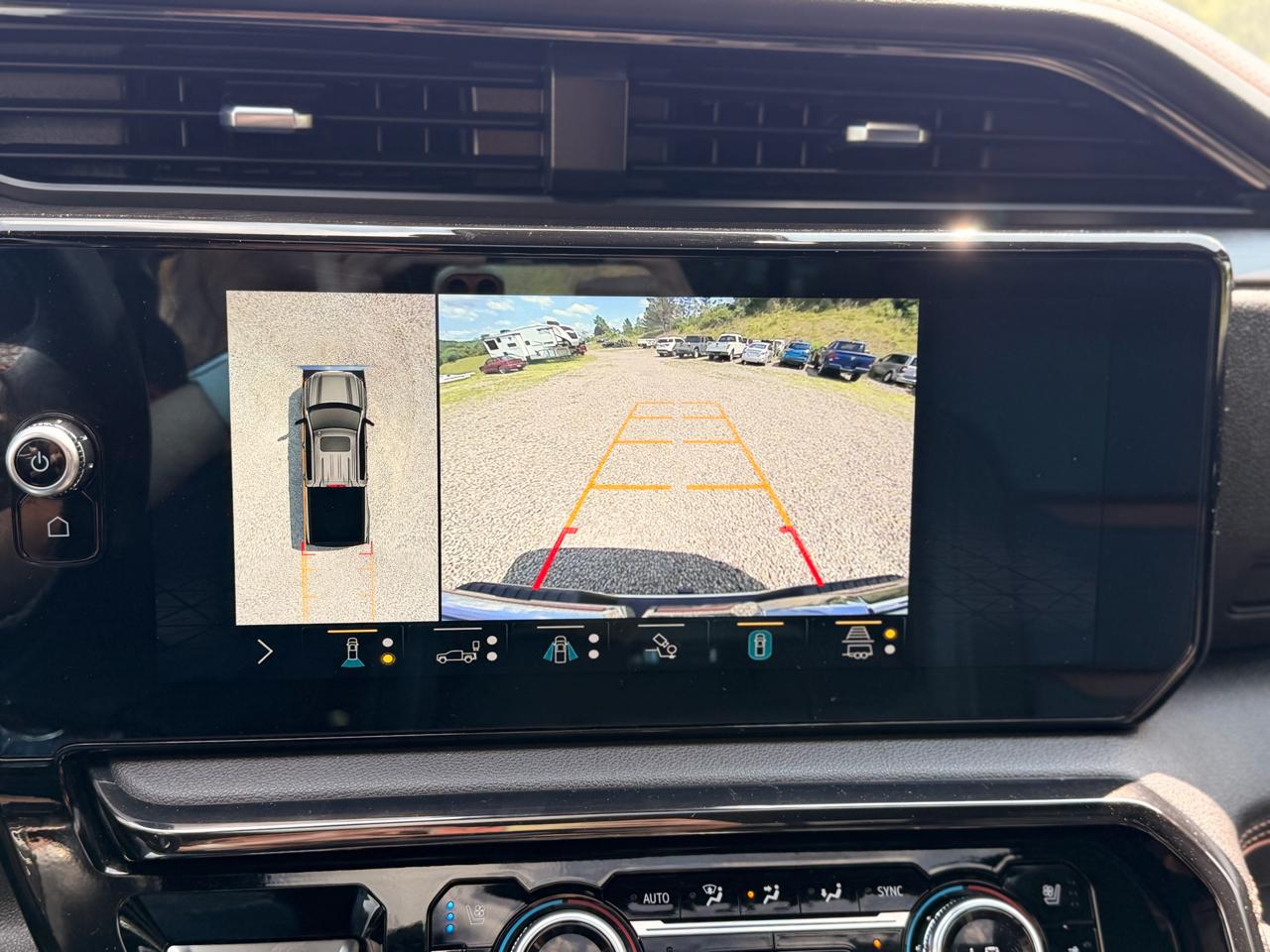GMC Sierra 1500 AT4 Crew Cab 4WD 2022
