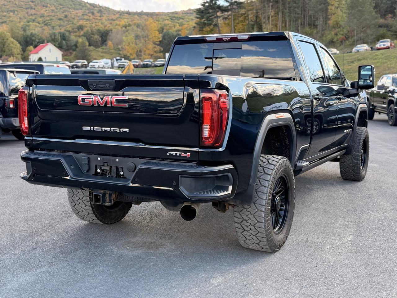 GMC Sierra 2500HD AT4 Crew Cab 4WD 2023