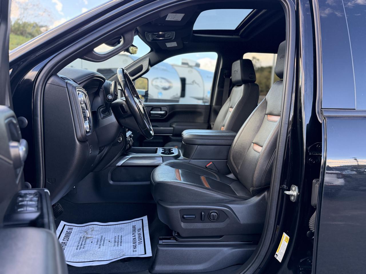 GMC Sierra 2500HD AT4 Crew Cab 4WD 2023