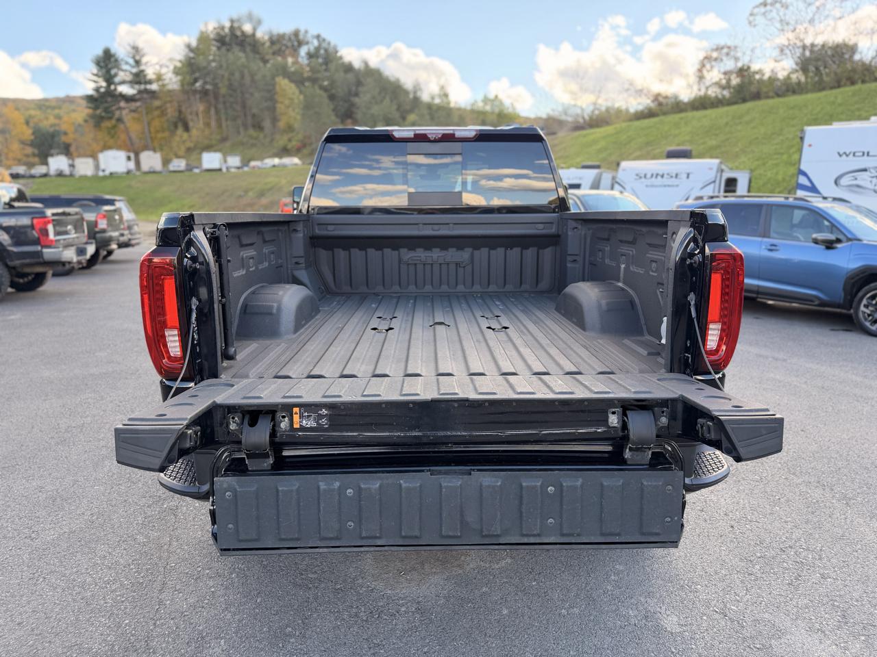 GMC Sierra 2500HD AT4 Crew Cab 4WD 2023