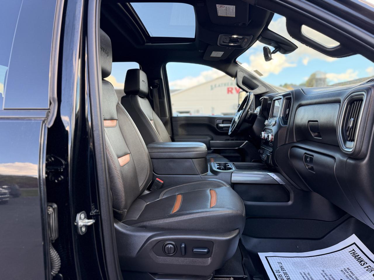 GMC Sierra 2500HD AT4 Crew Cab 4WD 2023