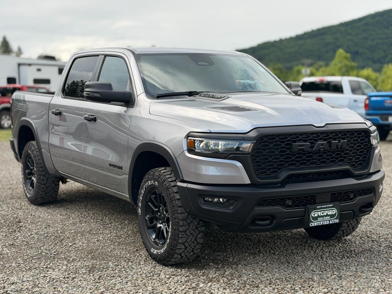 RAM 1500 Rebel Crew Cab 4WD 2025