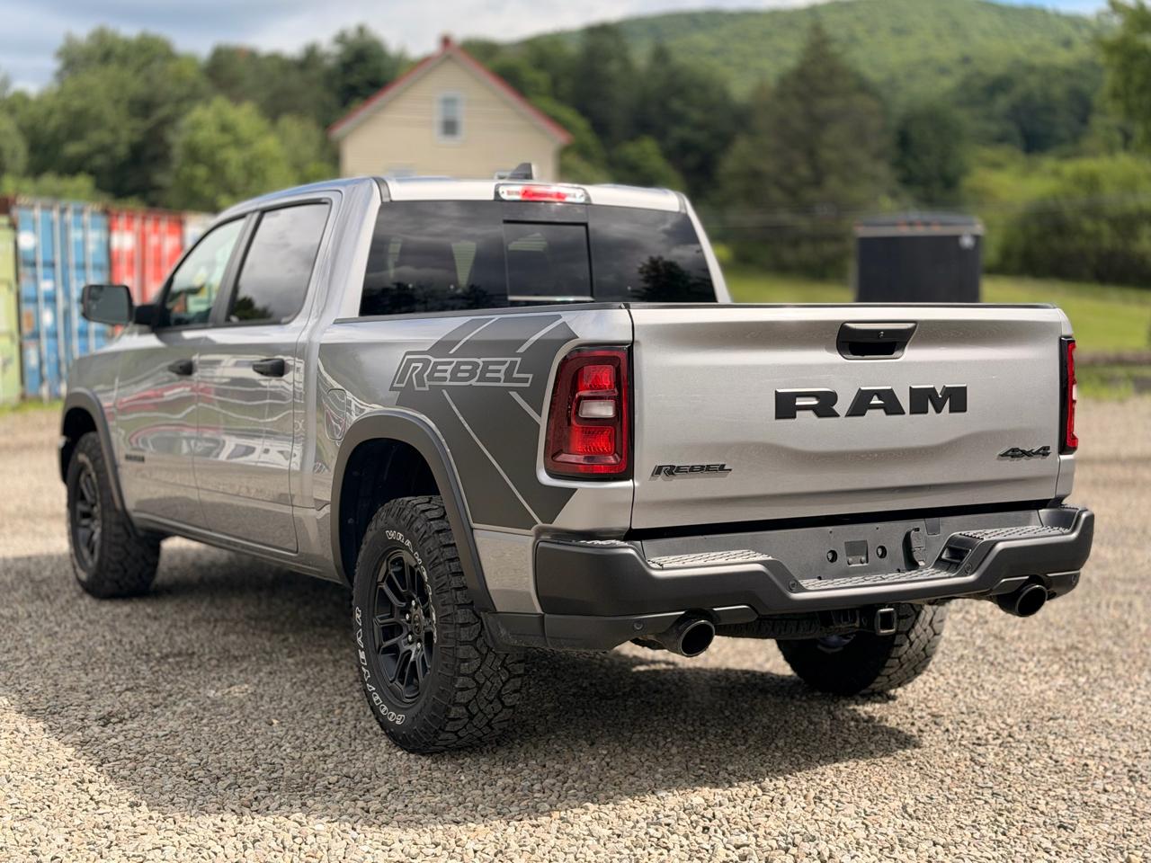 RAM 1500 Rebel Crew Cab 4WD 2025
