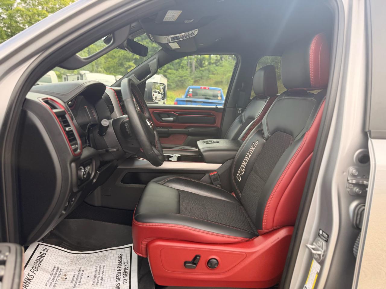 RAM 1500 Rebel Crew Cab 4WD 2025