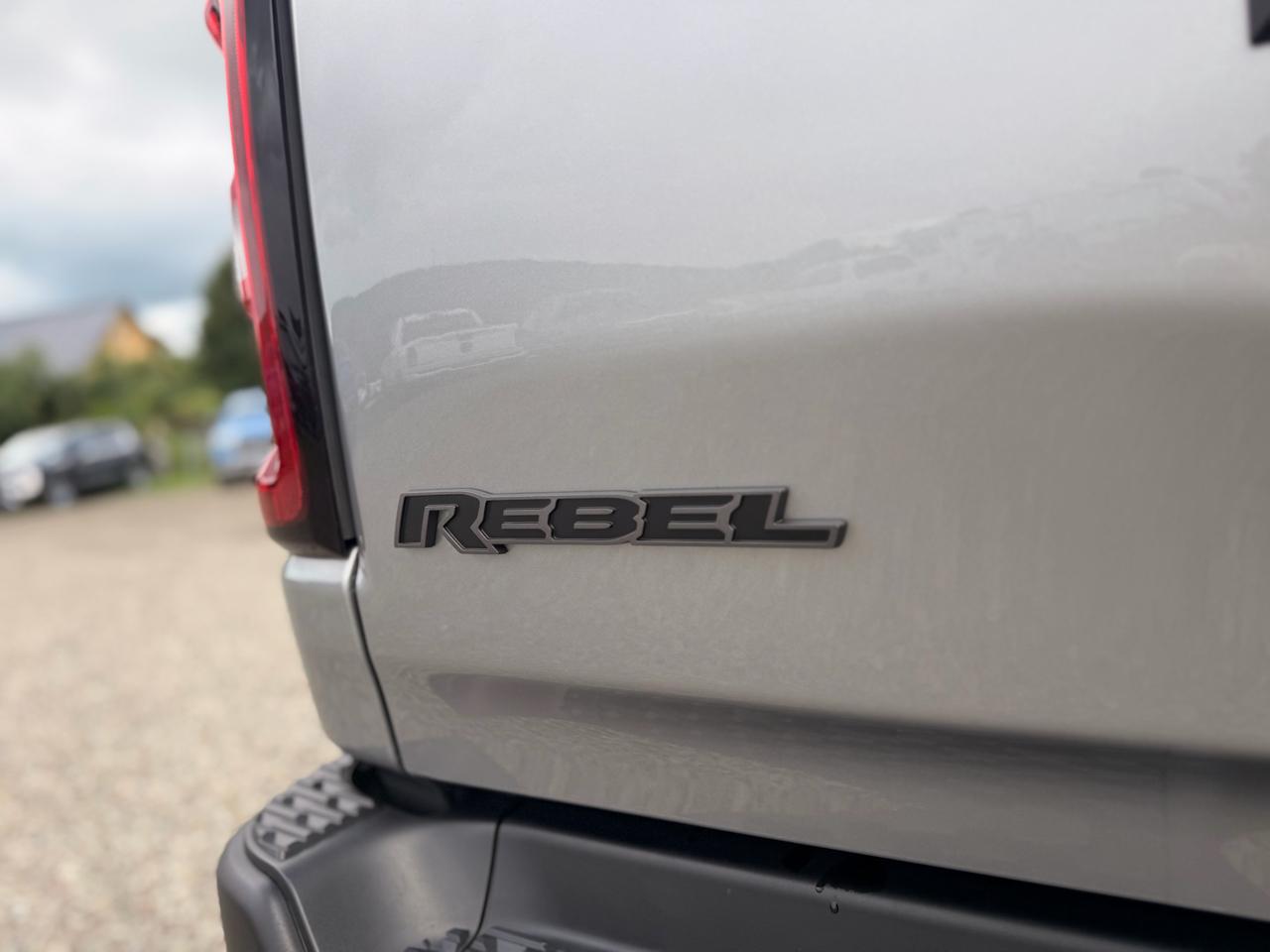RAM 1500 Rebel Crew Cab 4WD 2025