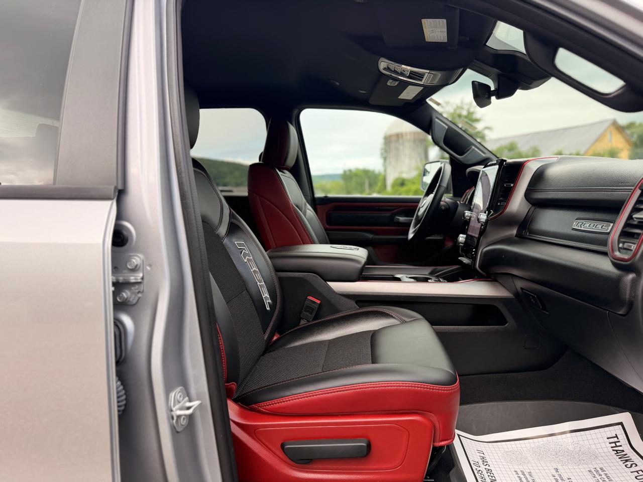 RAM 1500 Rebel Crew Cab 4WD 2025