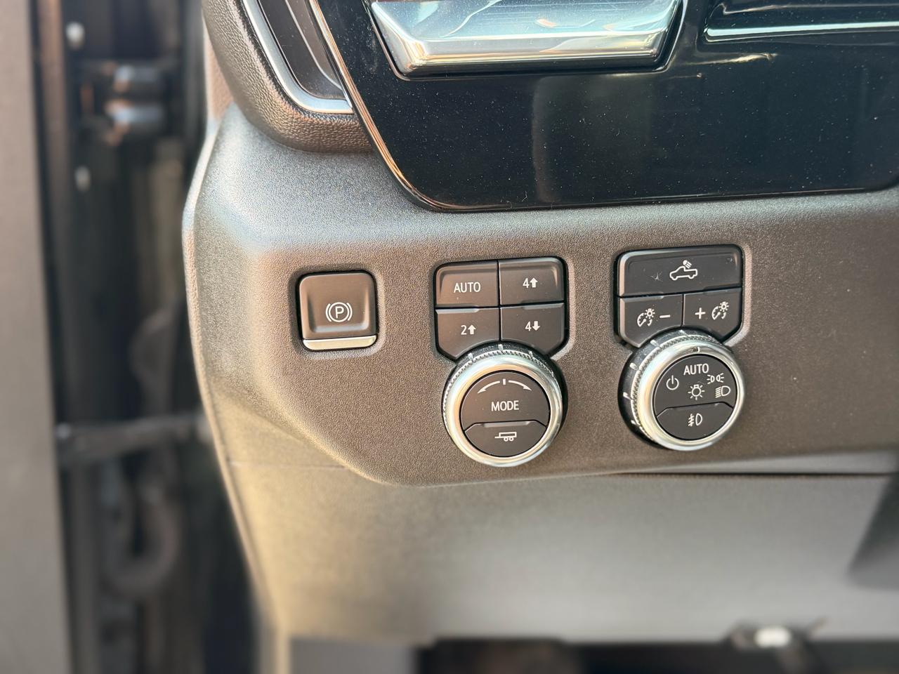 GMC Sierra 1500 Elevation Crew Cab 4WD 2024