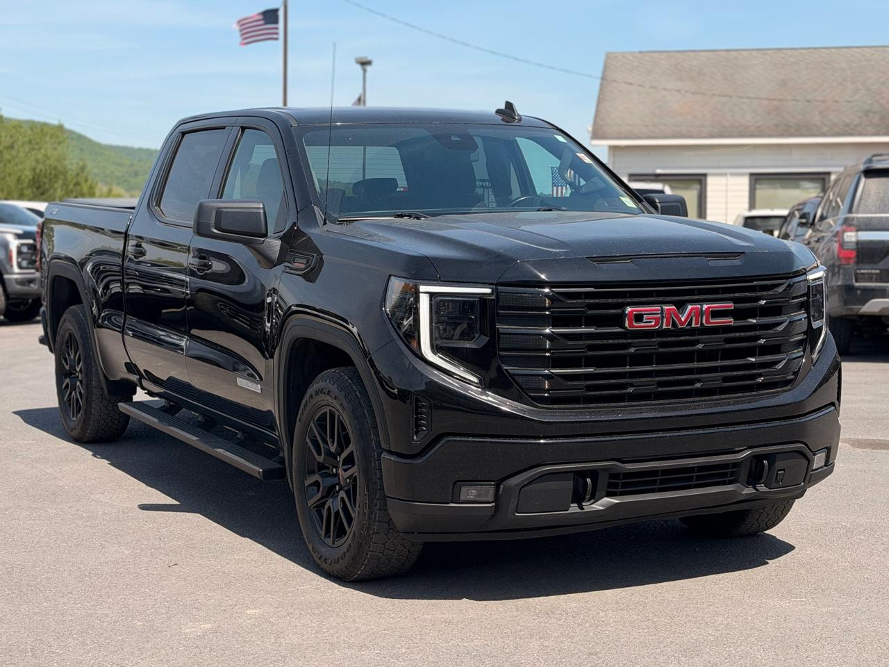 GMC Sierra 1500 Elevation Crew Cab 4WD 2024