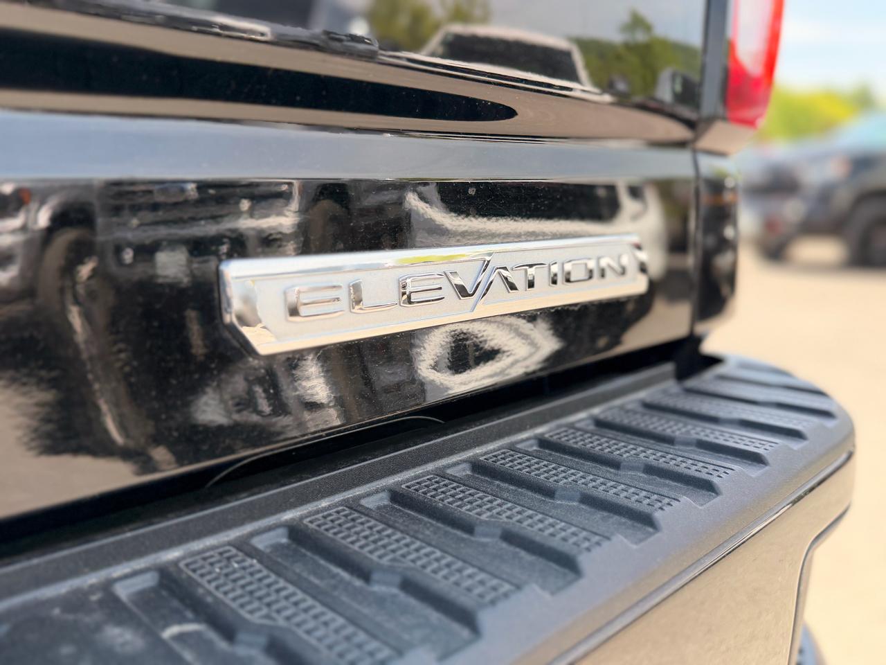 GMC Sierra 1500 Elevation Crew Cab 4WD 2024