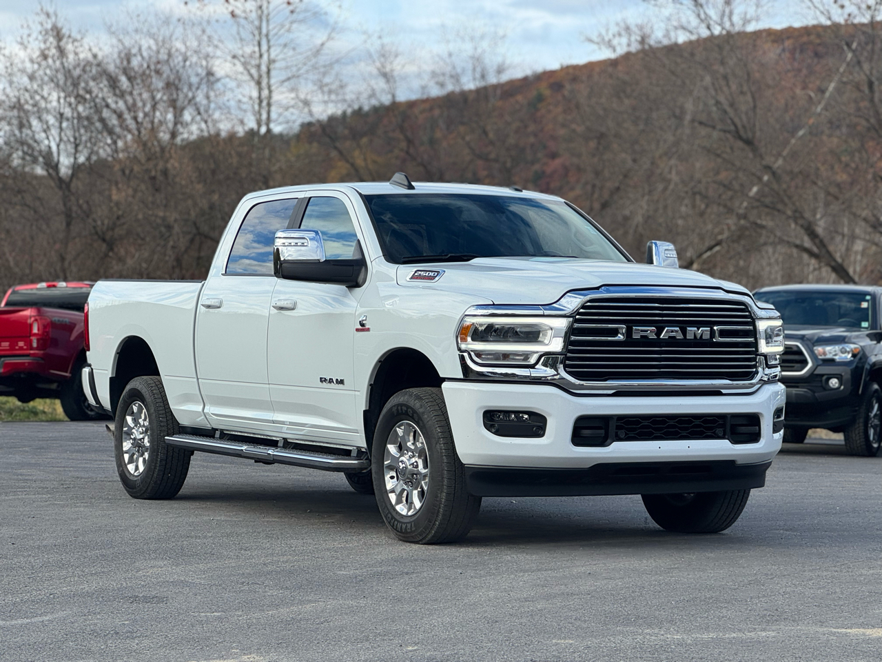 RAM 2500 Laramie Crew Cab 4WD 2024 RAM 2500 Laramie Crew Cab 4WD 2024