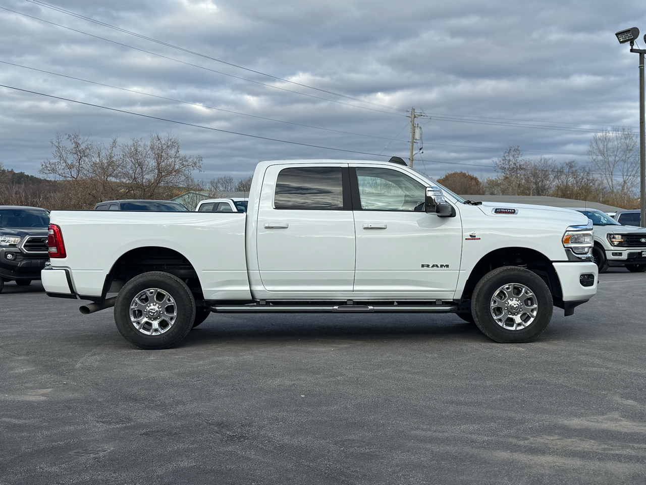 RAM 2500 Laramie Crew Cab 4WD 2024 RAM 2500 Laramie Crew Cab 4WD 2024