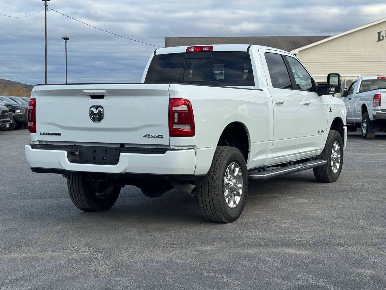 RAM 2500 Laramie Crew Cab 4WD 2024 RAM 2500 Laramie Crew Cab 4WD 2024