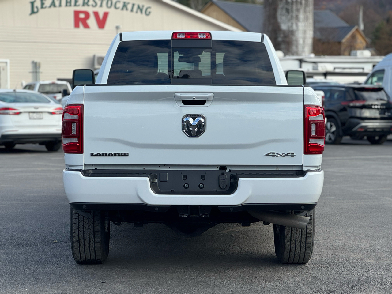 RAM 2500 Laramie Crew Cab 4WD 2024 RAM 2500 Laramie Crew Cab 4WD 2024