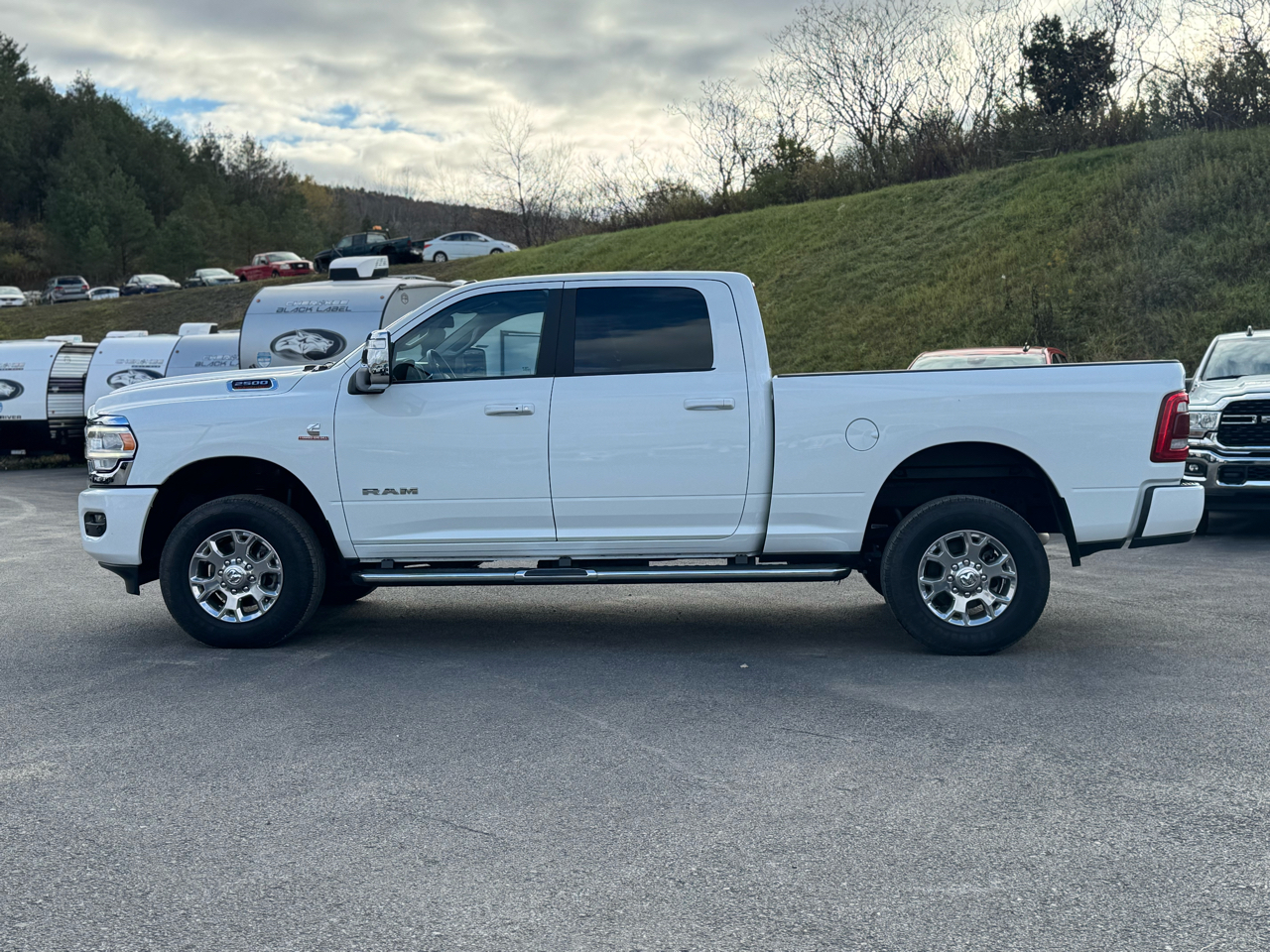 RAM 2500 Laramie Crew Cab 4WD 2024 RAM 2500 Laramie Crew Cab 4WD 2024