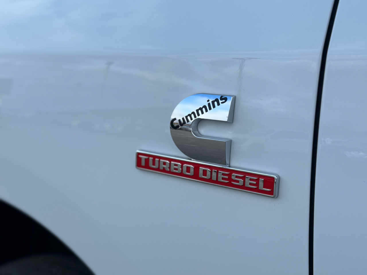 RAM 2500 Laramie Crew Cab 4WD 2024 RAM 2500 Laramie Crew Cab 4WD 2024