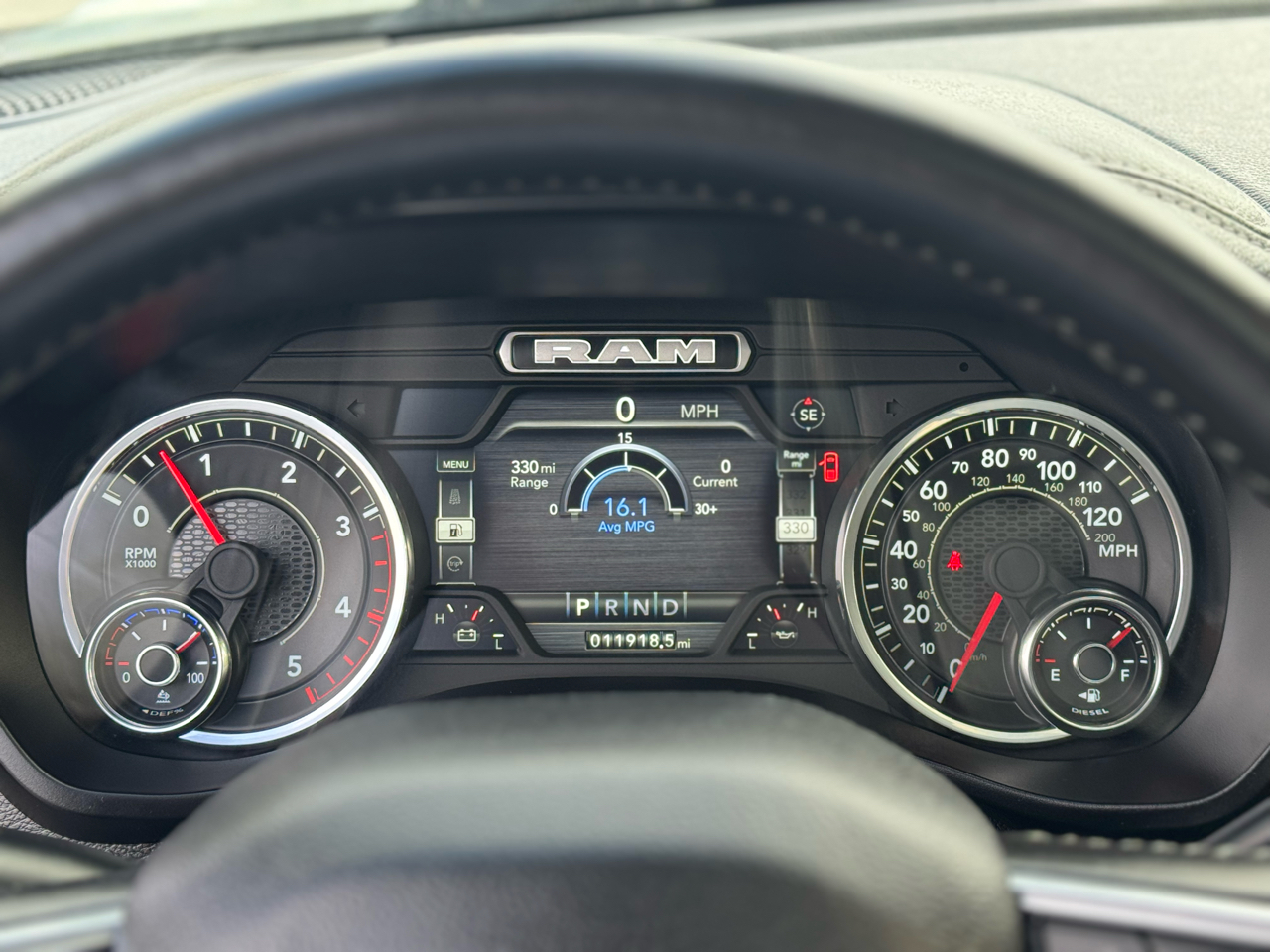 RAM 2500 Laramie Crew Cab 4WD 2024 RAM 2500 Laramie Crew Cab 4WD 2024