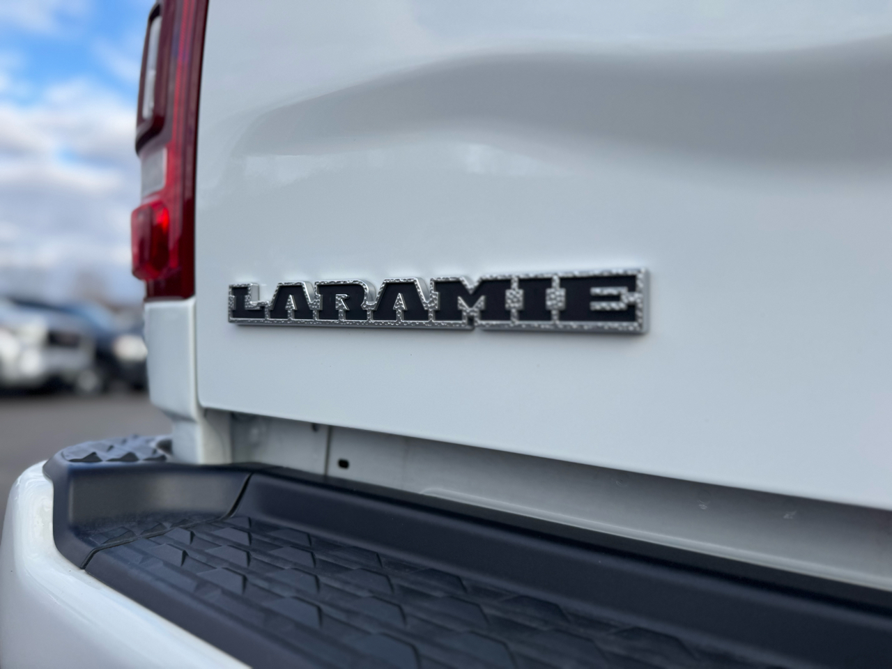 RAM 2500 Laramie Crew Cab 4WD 2024 RAM 2500 Laramie Crew Cab 4WD 2024