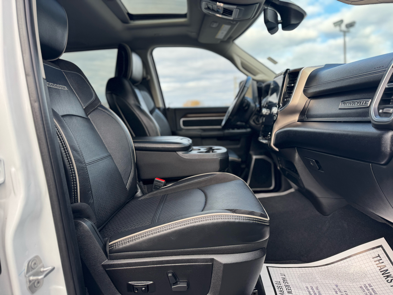 RAM 2500 Laramie Crew Cab 4WD 2024 RAM 2500 Laramie Crew Cab 4WD 2024