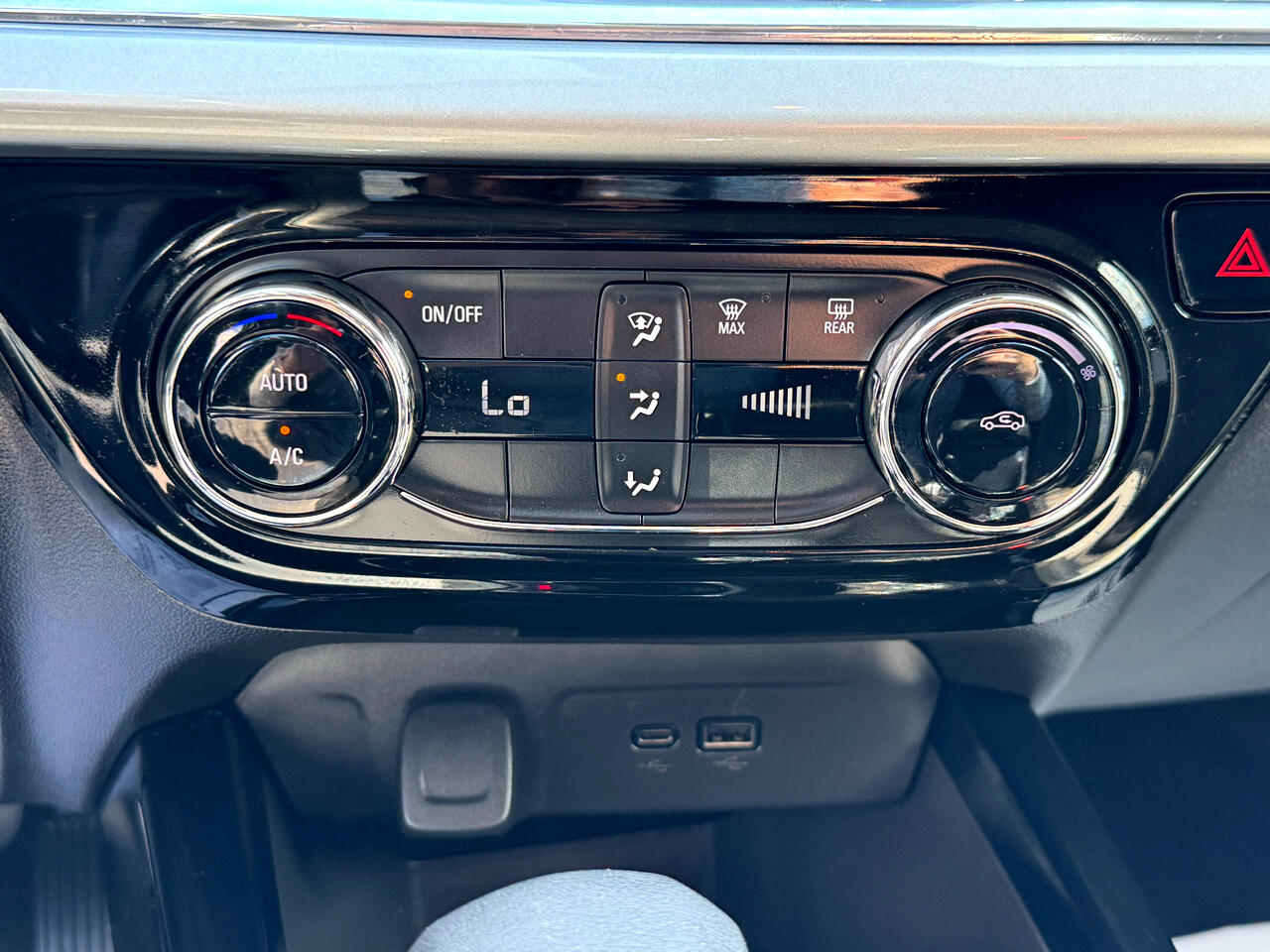 2025 Chevrolet Trax photo 18