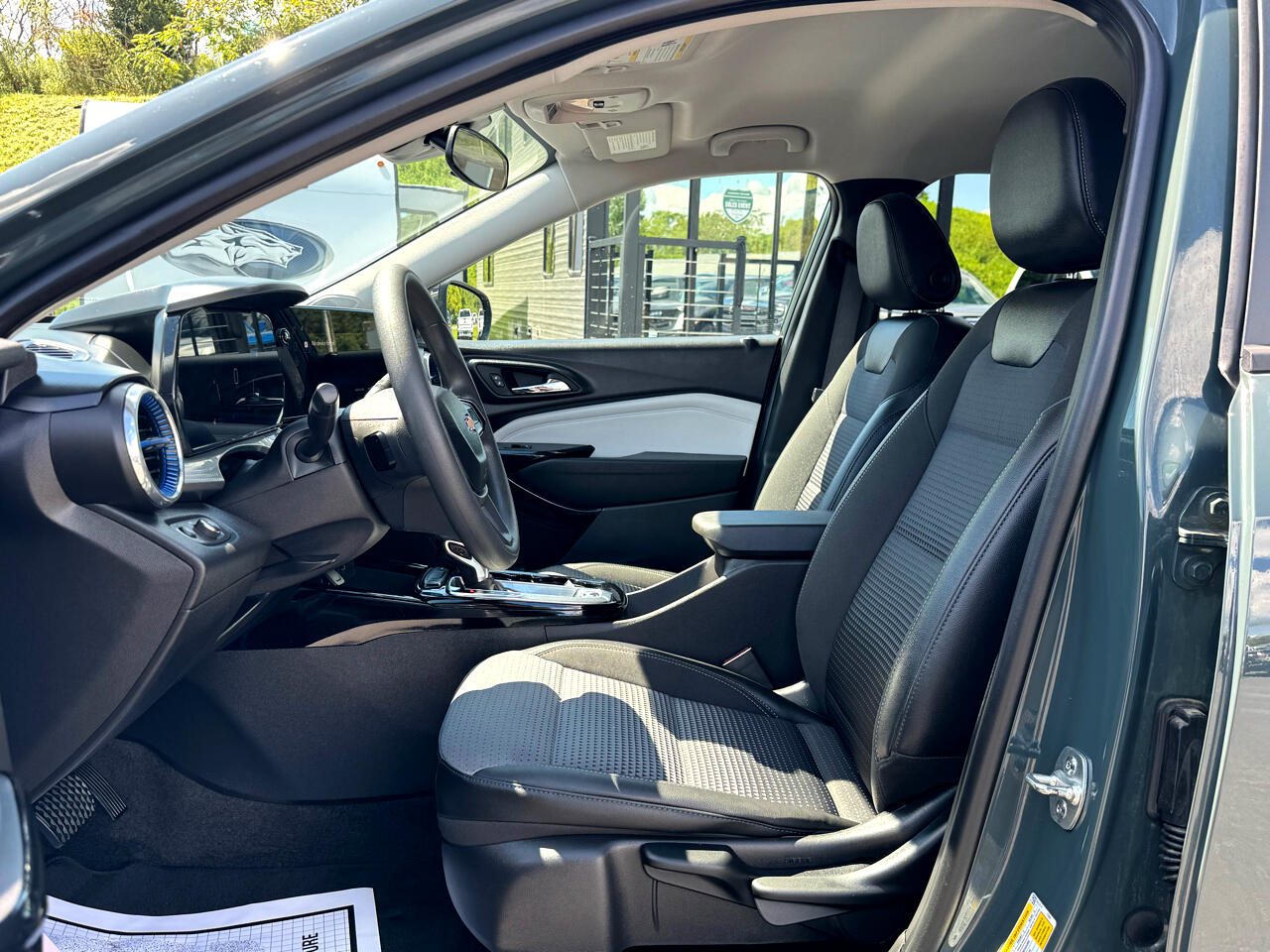 2025 Chevrolet Trax photo 20