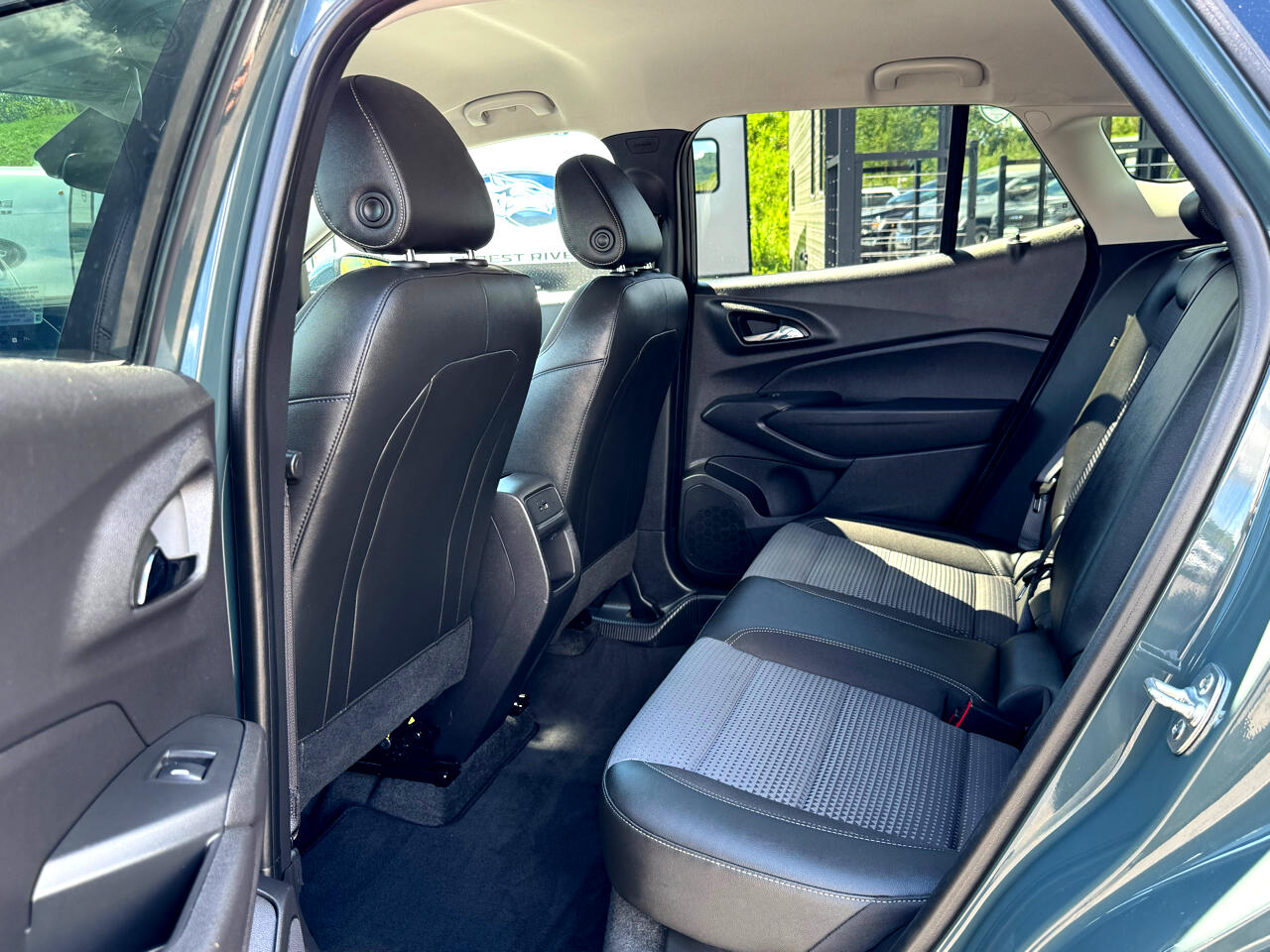 2025 Chevrolet Trax photo 21